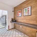 Lägenhet Private 5 With Shared Kitchen At The New Casa Vittoria By Sf Homes *