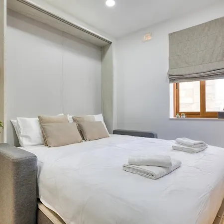 Private 5 With Shared Kitchen At The New Casa Vittoria By Sf Homes Apartmán Cospicua