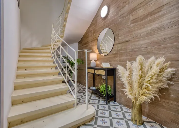 Private 5 With Shared Kitchen At The New Casa Vittoria By Sf Homes 아파트 *