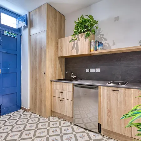 Private 5 With Shared Kitchen At The New Casa Vittoria By Sf Homes Apartman