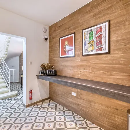 Апартаменты Private 5 With Shared Kitchen At The New Casa Vittoria By Sf Homes *