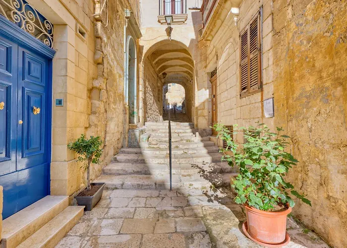 Апартаменты Private 5 With Shared Kitchen At The New Casa Vittoria By Sf Homes